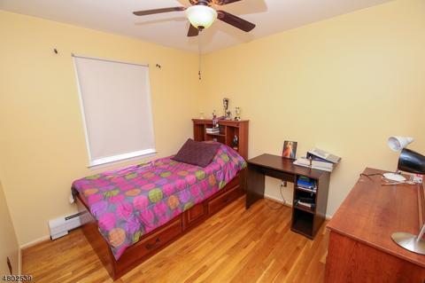 380 Wagner Ct, Paramus, NJ 07652 photo 14