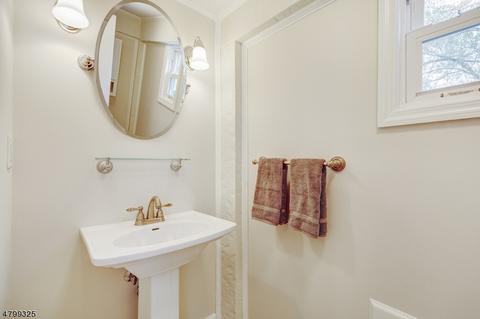 20 Bailey Rd, Millburn, NJ 07041 photo 11