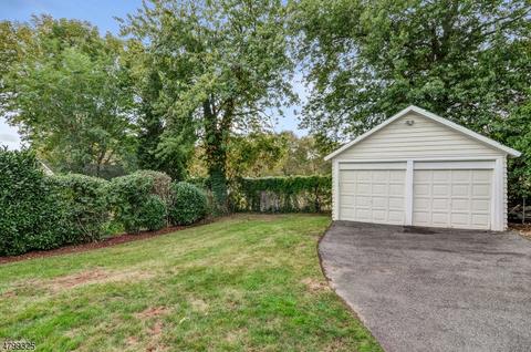 20 Bailey Rd, Millburn, NJ 07041 photo 24