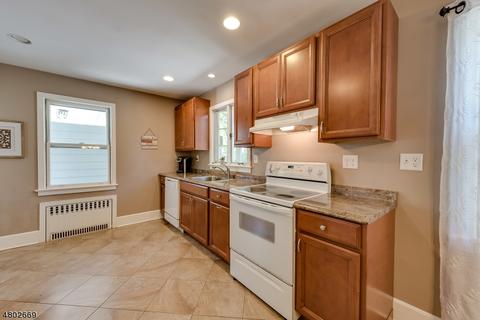 305 E Valley View Ave, Hackettstown, NJ 07840 photo 9