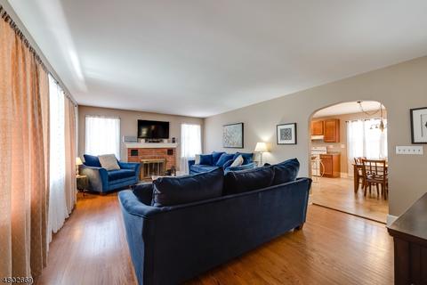 305 E Valley View Ave, Hackettstown, NJ 07840 photo 5