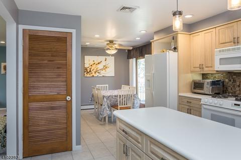 12 Valhalla Way, Wayne, NJ 07470 photo 6