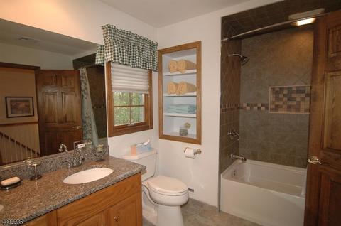 4 Michael Dr, Hackettstown, NJ 07840 photo 15