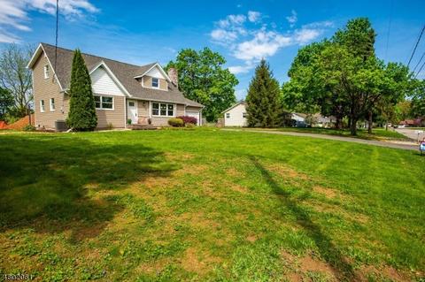 108 Highview Ter, Hackettstown, NJ 07840 photo 2