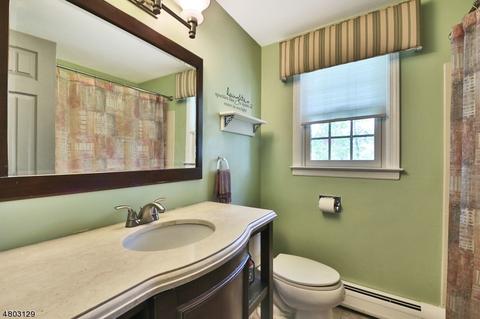 80 Fieldstone Pl, Wayne, NJ 07470 photo 15