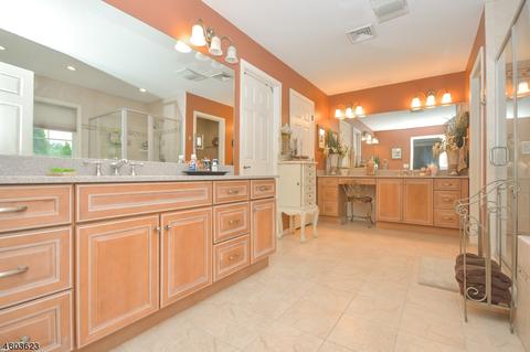15 Gates Pl, Wayne, NJ 07470 photo 16