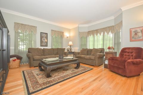 15 Gates Pl, Wayne, NJ 07470 photo 3