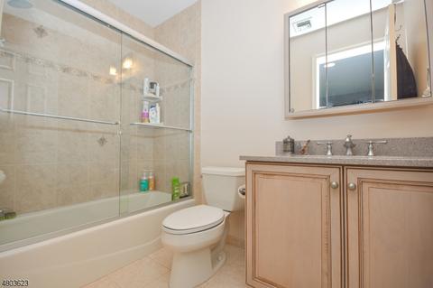 15 Gates Pl, Wayne, NJ 07470 photo 20