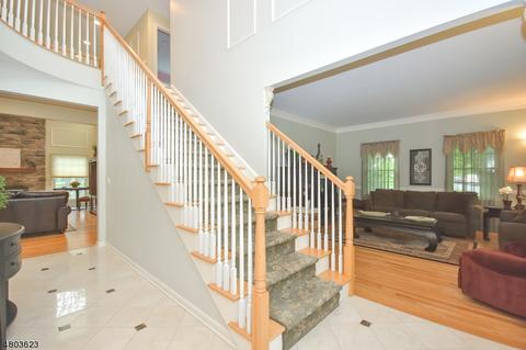 15 Gates Pl, Wayne, NJ 07470 photo 2