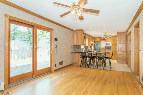 1 Ionic Ct, Parsippany-troy Hills Twp., NJ 07054 photo 3