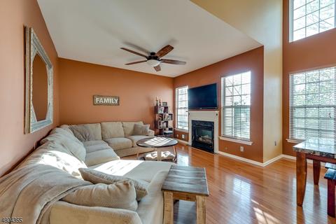 58 Brock Ln, Hackettstown, NJ 07840 photo 5