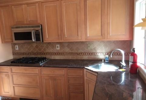 730 Hemlock Dr, Oradell, NJ 07649 photo 3