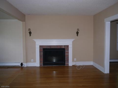 38 Hillside Ave, Teaneck, NJ 07666 photo 5