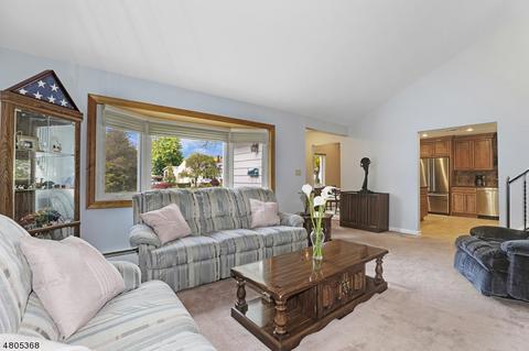 29 Burnside Pl, Wayne, NJ 07470 photo 24