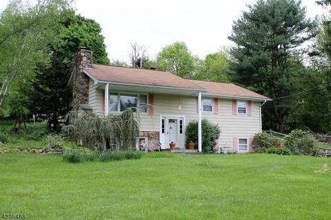 82 Charlestown Rd, Hampton, NJ 08827 photo 1