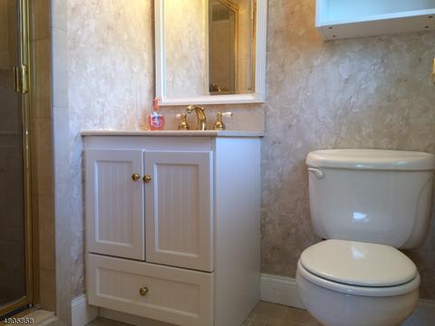 100 Warwick Cir, Springfield, NJ 07081 photo 19