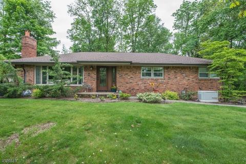 4 Robert Rd, Towaco, NJ 07082 photo 1