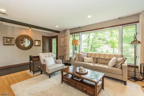 4 Robert Rd, Towaco, NJ 07082 photo 3