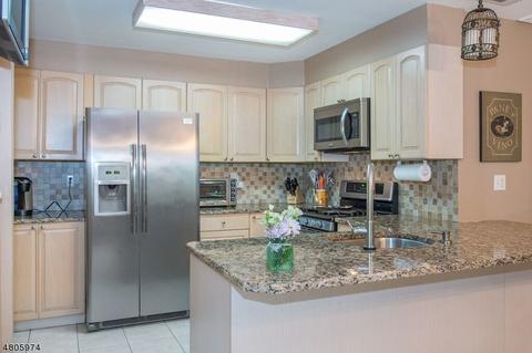 101 Riverside Dr, Florham Park, NJ 07932 photo 6