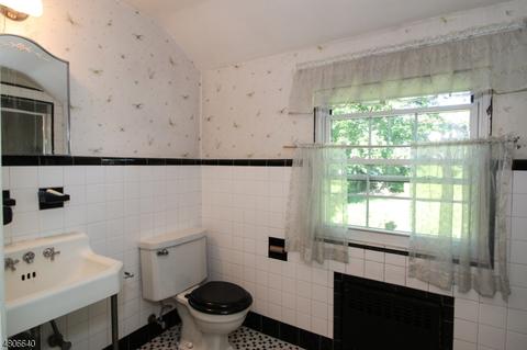 96 Wayne Ave, River Edge, NJ 07661 photo 24