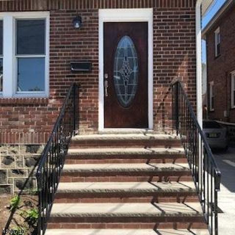 550 Longview Ave, Cliffside Park, NJ 07010 photo 2