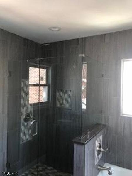 550 Longview Ave, Cliffside Park, NJ 07010 photo 14