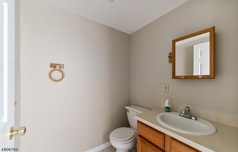 116 Thompson Ave, Roselle, NJ 07203 photo 8