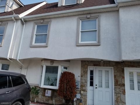 43 Val Sumo Ln, Newark, NJ 07105 photo 22