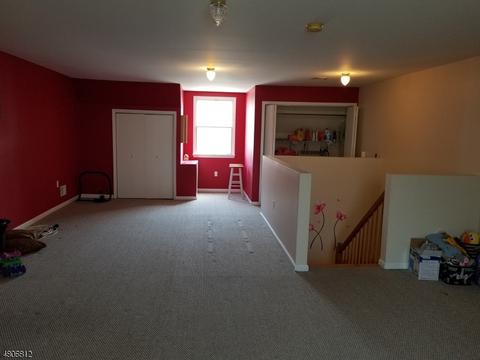 43 Val Sumo Ln, Newark, NJ 07105 photo 13