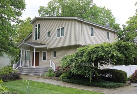 76 Cedar Rd, Ringwood, NJ 07456 photo 1