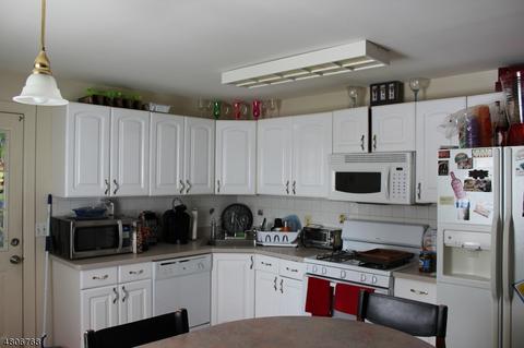 265 Lafayette Ave, Lyndhurst, NJ 07071 photo 1