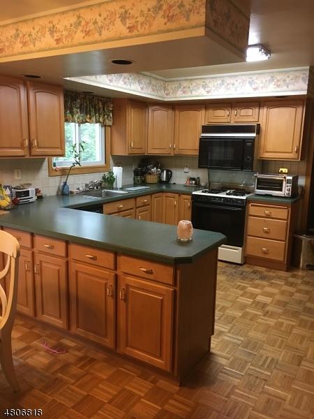 13 Warner Way, Wayne, NJ 07470 photo 2