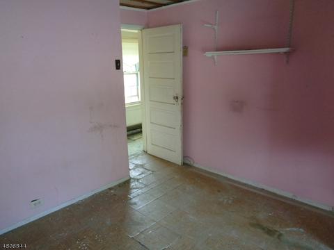 863 Boyd Ave, Union, NJ 07083 photo 4