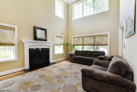 48 Haggerty Dr, West Orange, NJ 07052 photo 10