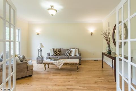 4 Ginamarie Ct, Wayne, NJ 07470 photo 3