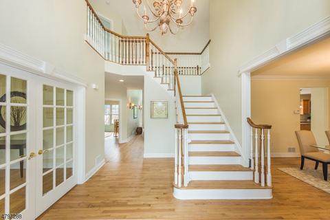 4 Ginamarie Ct, Wayne, NJ 07470 photo 2