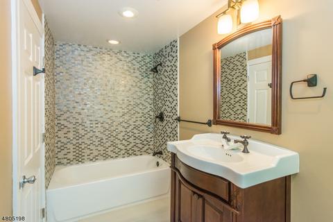 7 Reeve Cir, Millburn, NJ 07041 photo 19