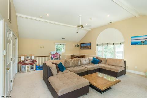 7 Reeve Cir, Millburn, NJ 07041 photo 16