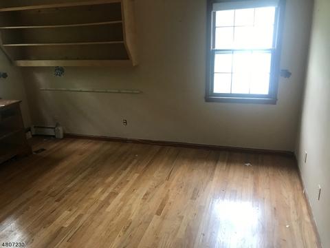 734 Hemlock Dr, Oradell, NJ 07649 photo 12
