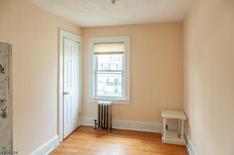 1079 Thomas St, Hillside, NJ 07205 photo 14