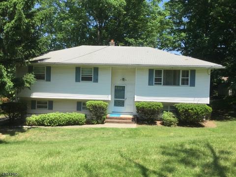 41 Normandy Dr, Wayne, NJ 07470 photo 2