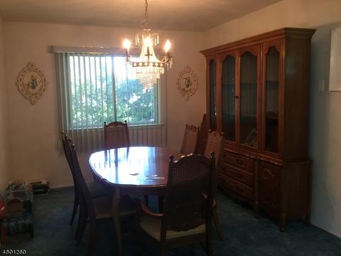41 Normandy Dr, Wayne, NJ 07470 photo 4