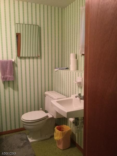 41 Normandy Dr, Wayne, NJ 07470 photo 8
