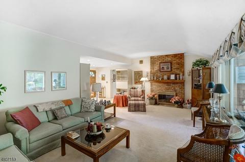 31 Midvale Dr, Springfield, NJ 07081 photo 4