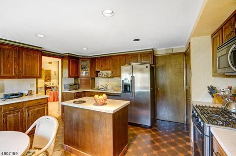 31 Midvale Dr, Springfield, NJ 07081 photo 7