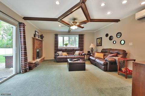 4 Cezar Ct, Wayne, NJ 07470 photo 9