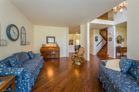 55 Saunders Ln, Hackettstown, NJ 07840 photo 3
