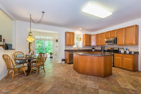 55 Saunders Ln, Hackettstown, NJ 07840 photo 5