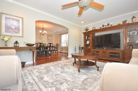 13 Jerome Pl, Wayne, NJ 07470 photo 3