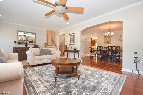 13 Jerome Pl, Wayne, NJ 07470 photo 4